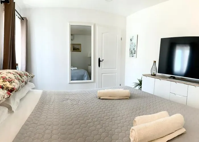 Ana Sea View מאקרסקה